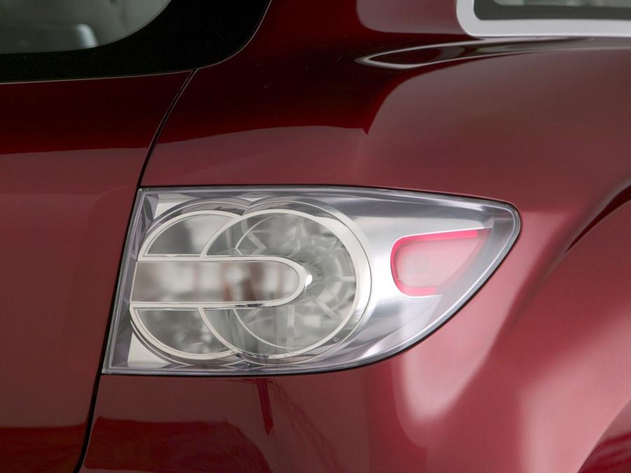  Mazda MX Crossport Concept 2005 года  (фото 19 из 59)